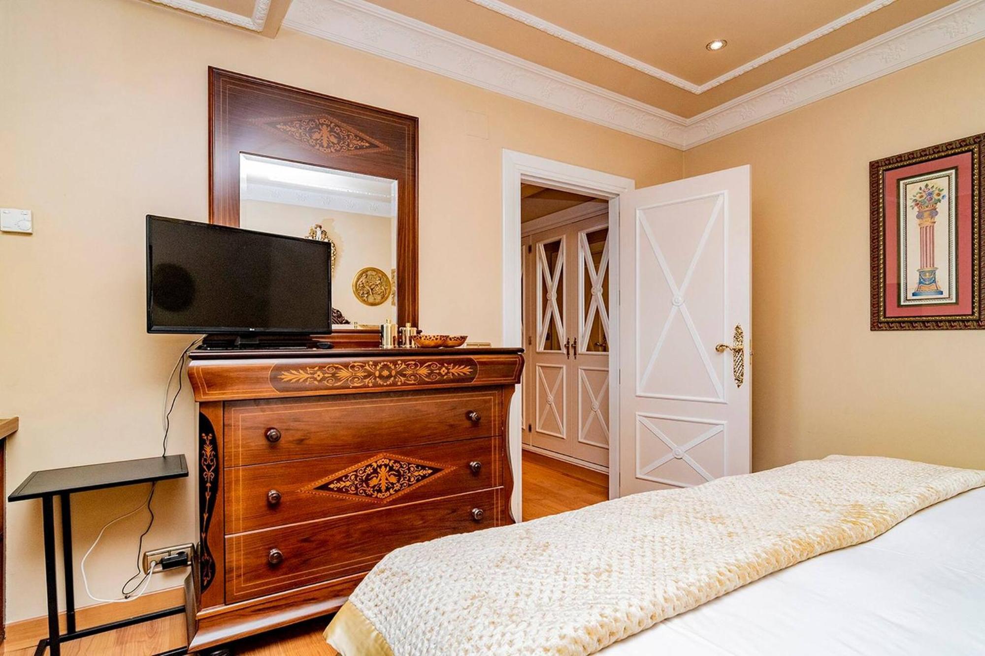 Colon Suites มาดริด ภายนอก รูปภาพ